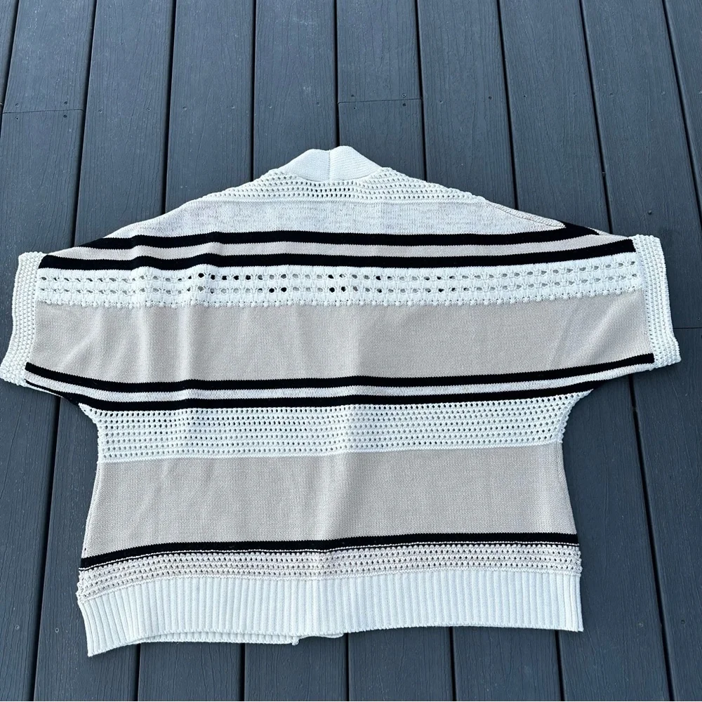 T Tahari‎ Black White and cream Open-Knit Cardigan Officecore